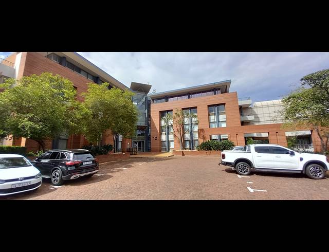 712M² OFFICE TO LET IN WOODMEAD